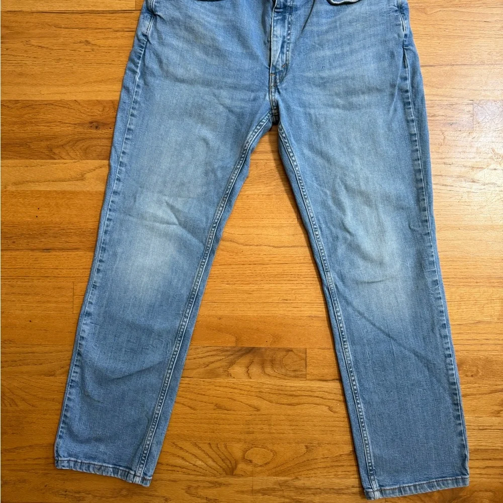 Levi Strauss & Co 514 Men’s 36x30‎ Light Wash Denim Blue Jeans, GUC